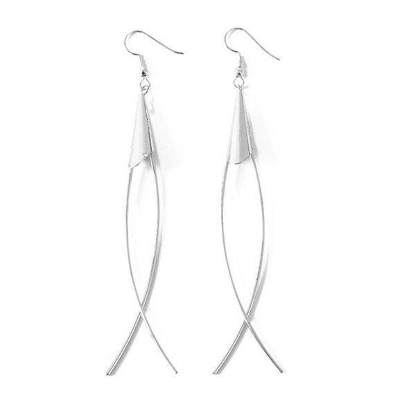 3/$25 New Alloy Dangle Statement Earrings - Picture 2 of 3